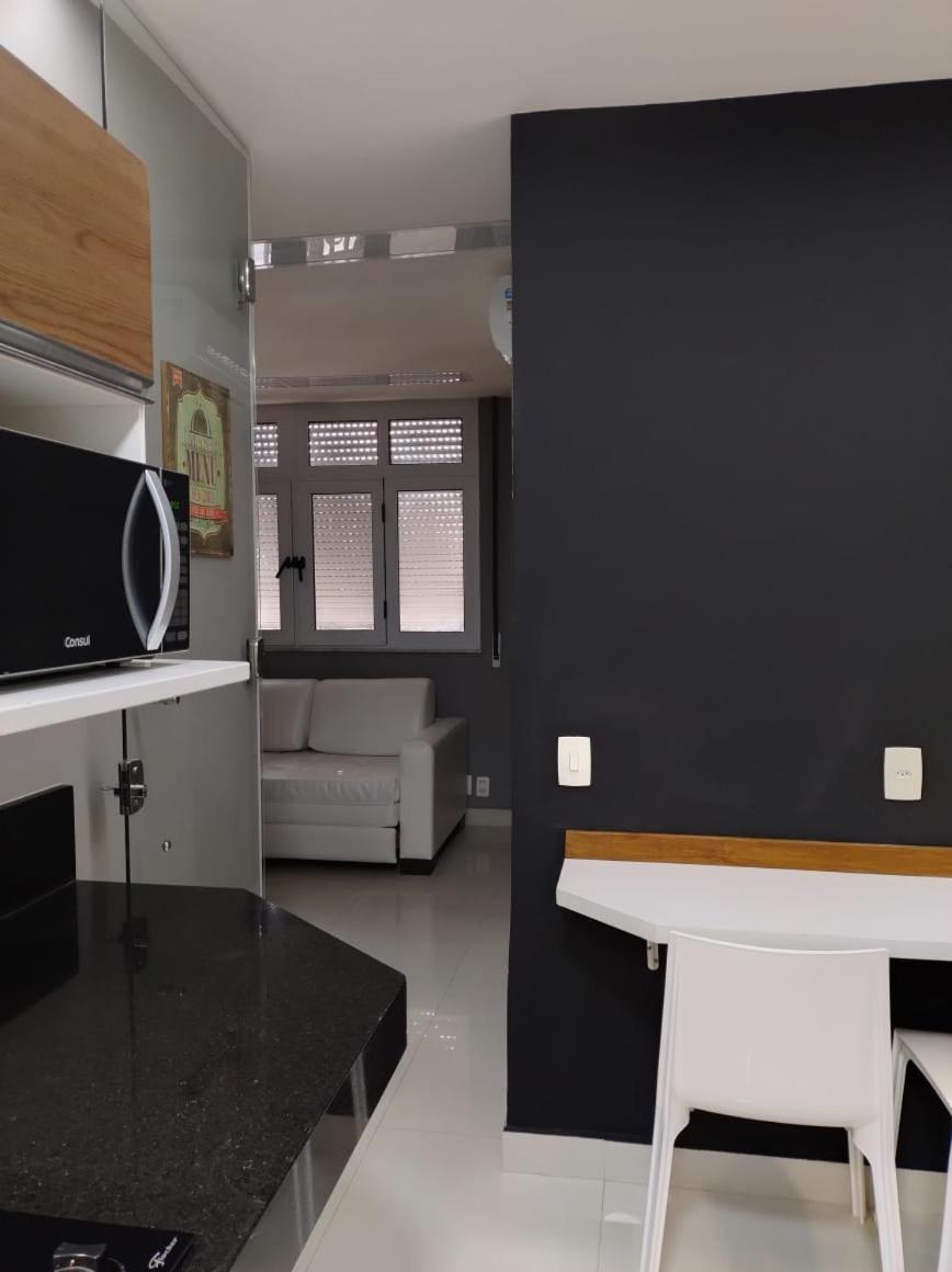 Brisa Carioca Hosting 2 Copacabana Posto 6 *